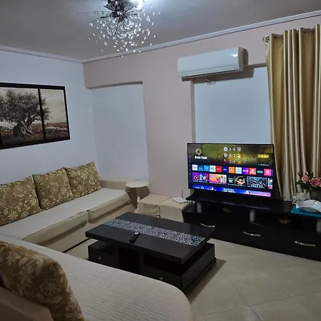 Cozy Apartment Ksamil